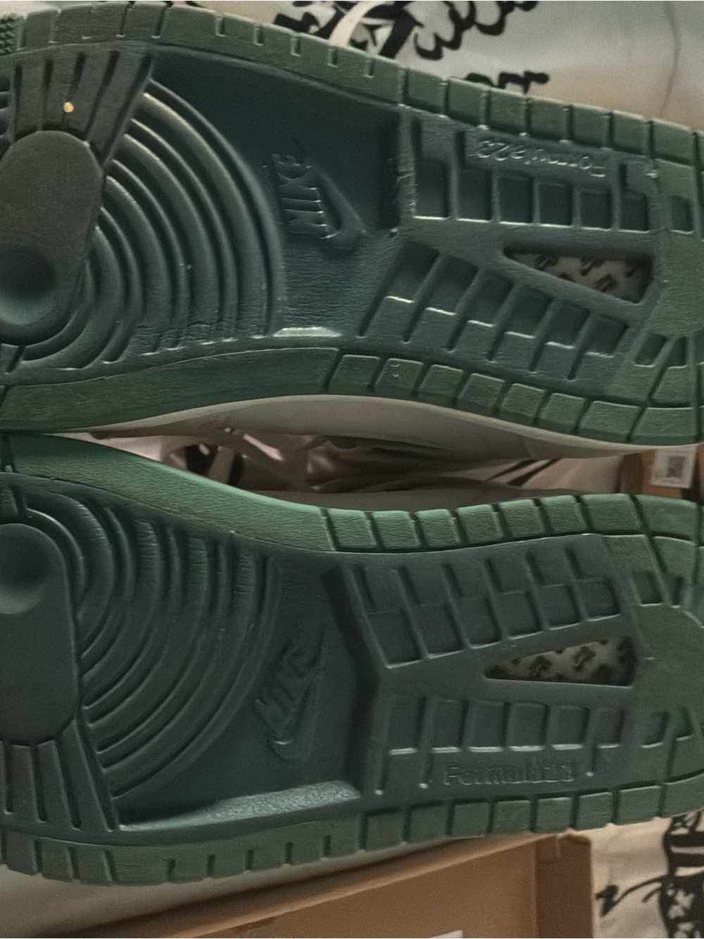 Nike Men’s Sneakers in Dark Green Sole